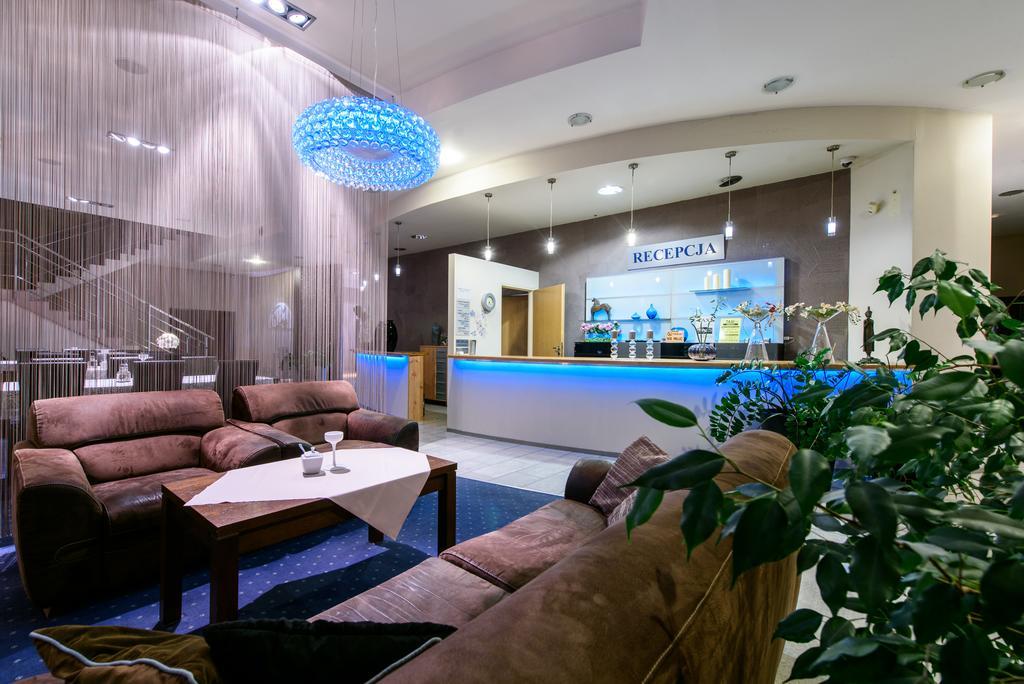 Hotel Nowy Dwor Trzebnica Eksteriør bilde
