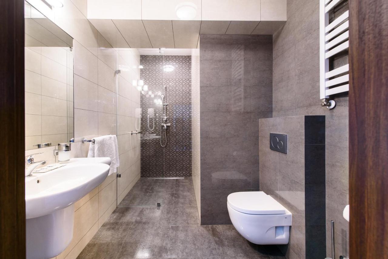 Hotel Nowy Dwor Trzebnica Eksteriør bilde
